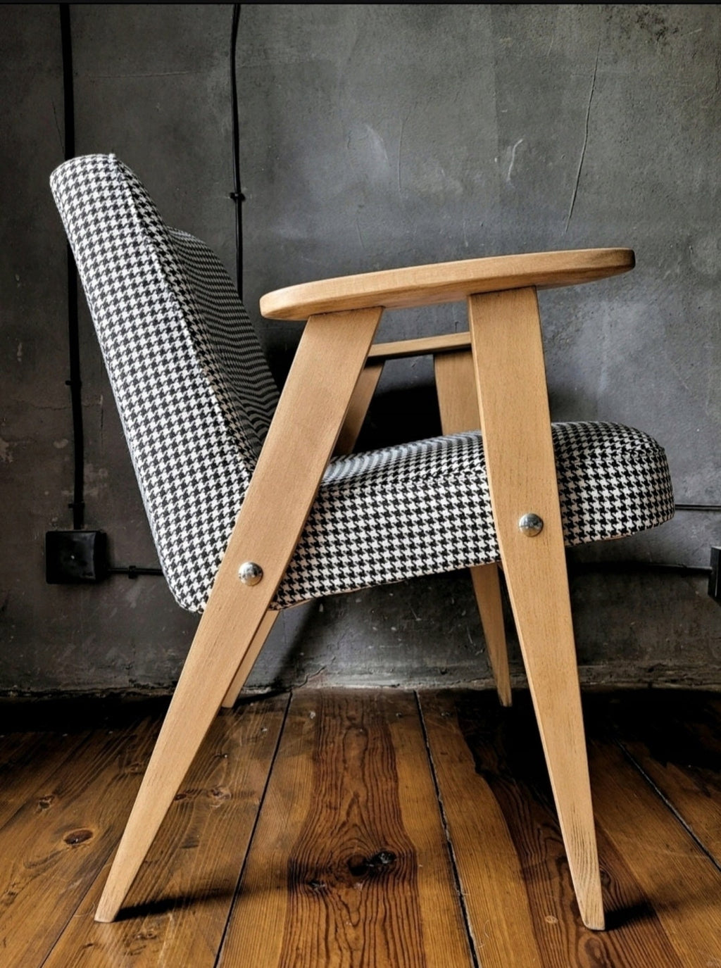 Józef Chierowski Model 366, Restored Mid Century Modern Armchair, Vintage 1960s Polish Design Lounge Chair