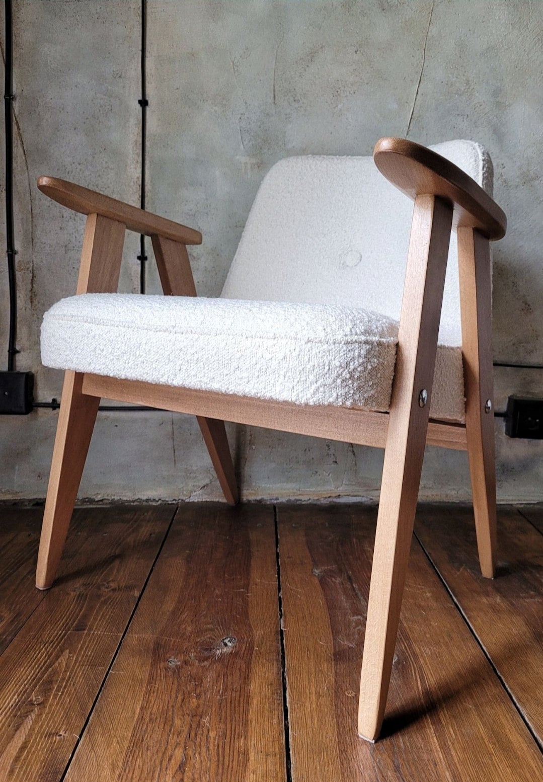 Fotel Chierowski 366 z podnóżkiem PRL Design Vintage polish armchair with footrest mid century