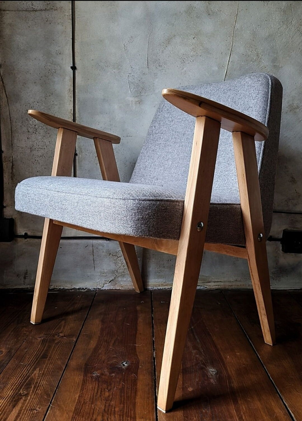 Fotel Chierowski 366 z podnóżkiem PRL Design Vintage polish armchair with footrest mid century
