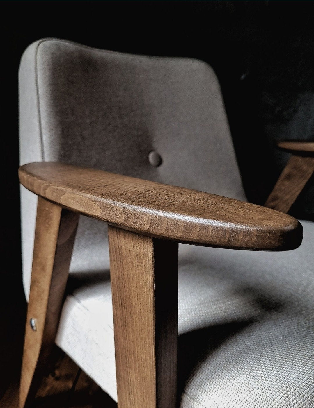 Fotel Chierowski 366 z podnóżkiem PRL Design Vintage polish armchair with footrest mid century