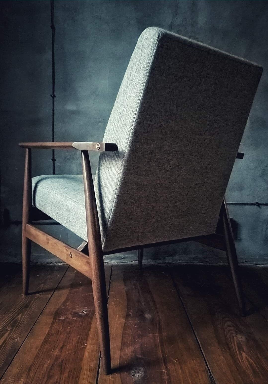 Fotel Lisek 300-190 PRL Design Vintage polish armchair mid century