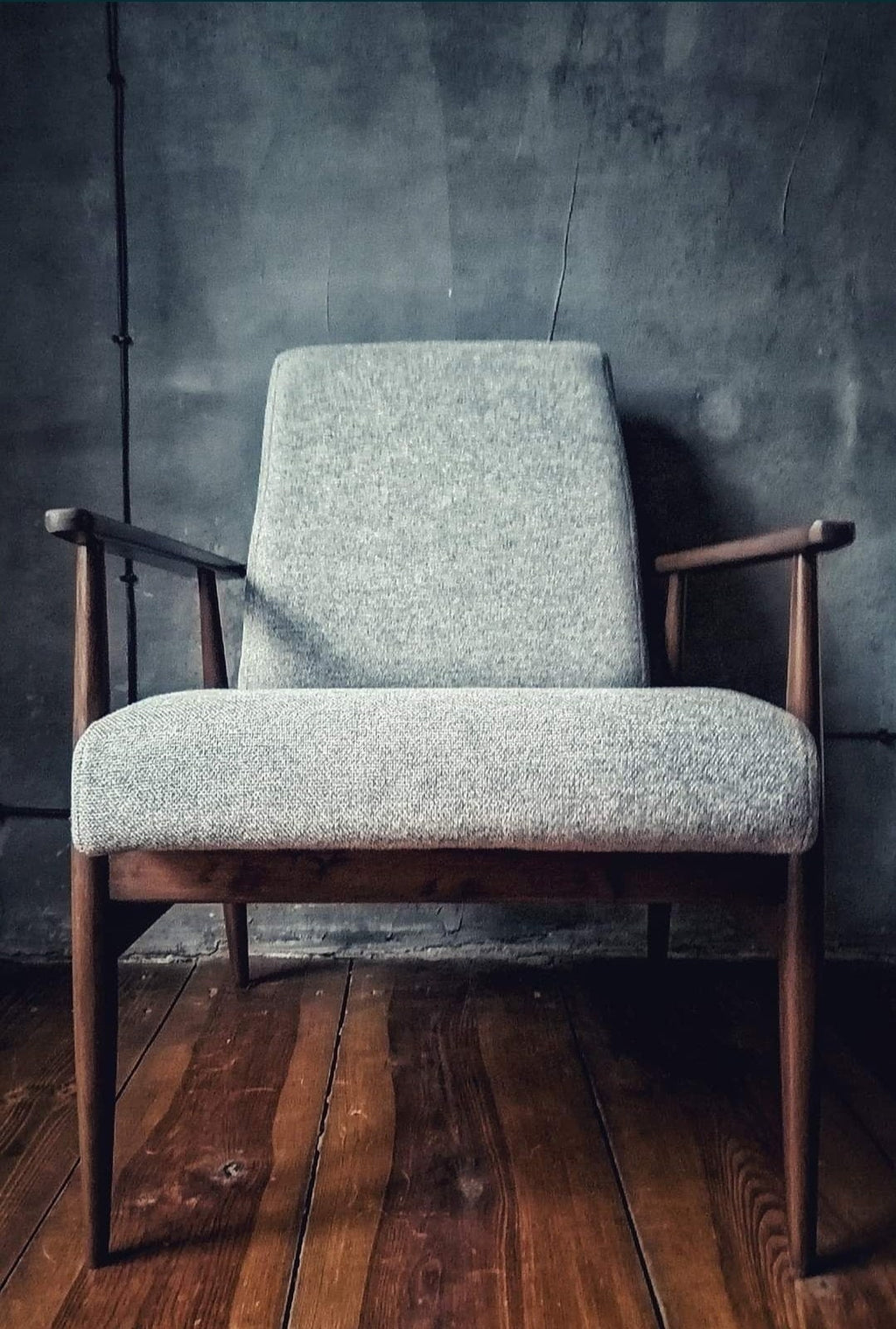 Fotel Lisek 300-190 PRL Design Vintage polish armchair mid century
