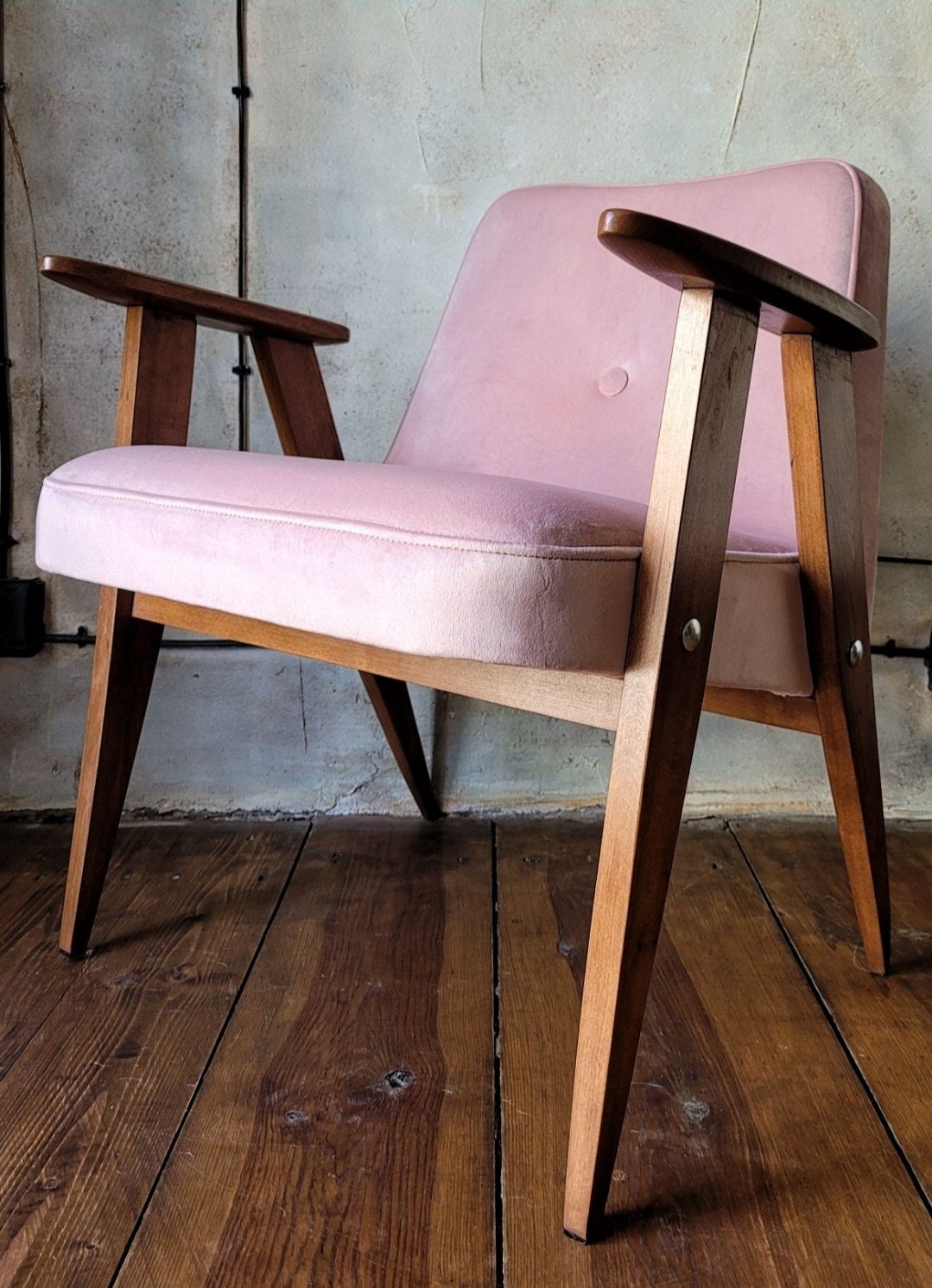 Fotel Chierowski 366 z podnóżkiem PRL Design Vintage polish armchair with footrest mid century