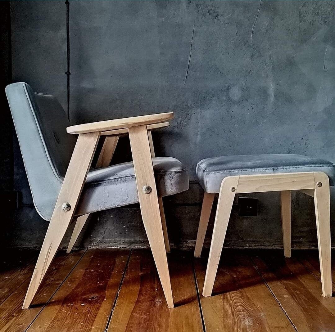 Fotel Chierowski 366 z podnóżkiem PRL Design Vintage polish armchair with footrest mid century