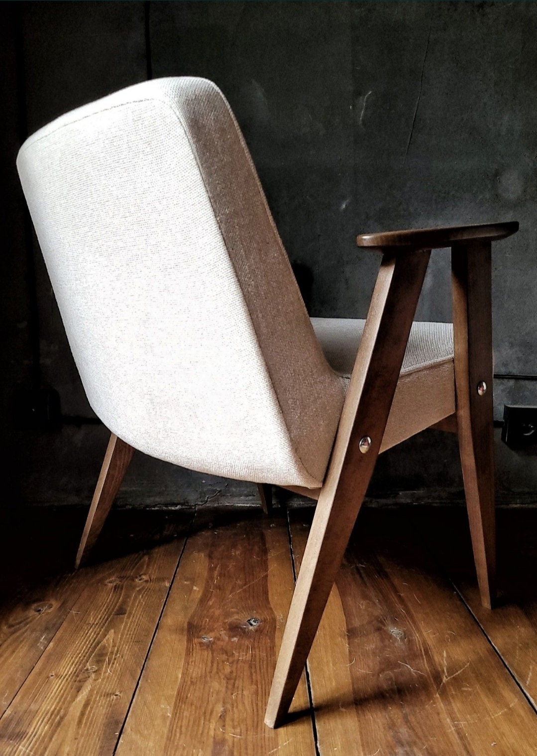 Fotel Chierowski 366 z podnóżkiem PRL Design Vintage polish armchair with footrest mid century