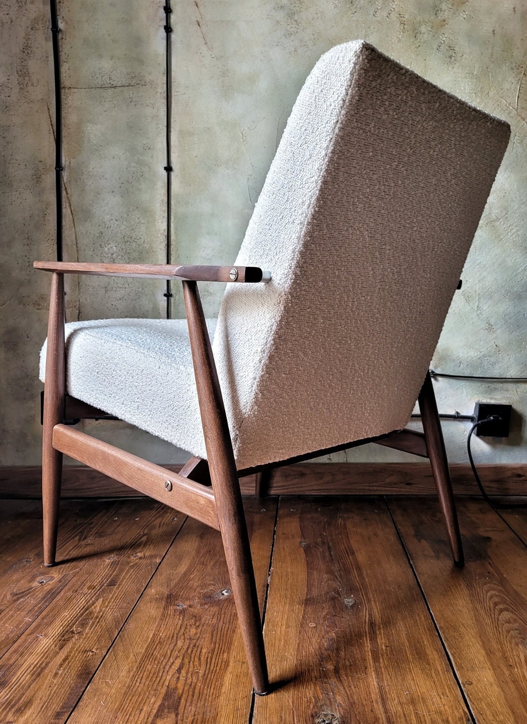 Fotel Lisek 300-190 PRL Design Vintage polish armchair mid century