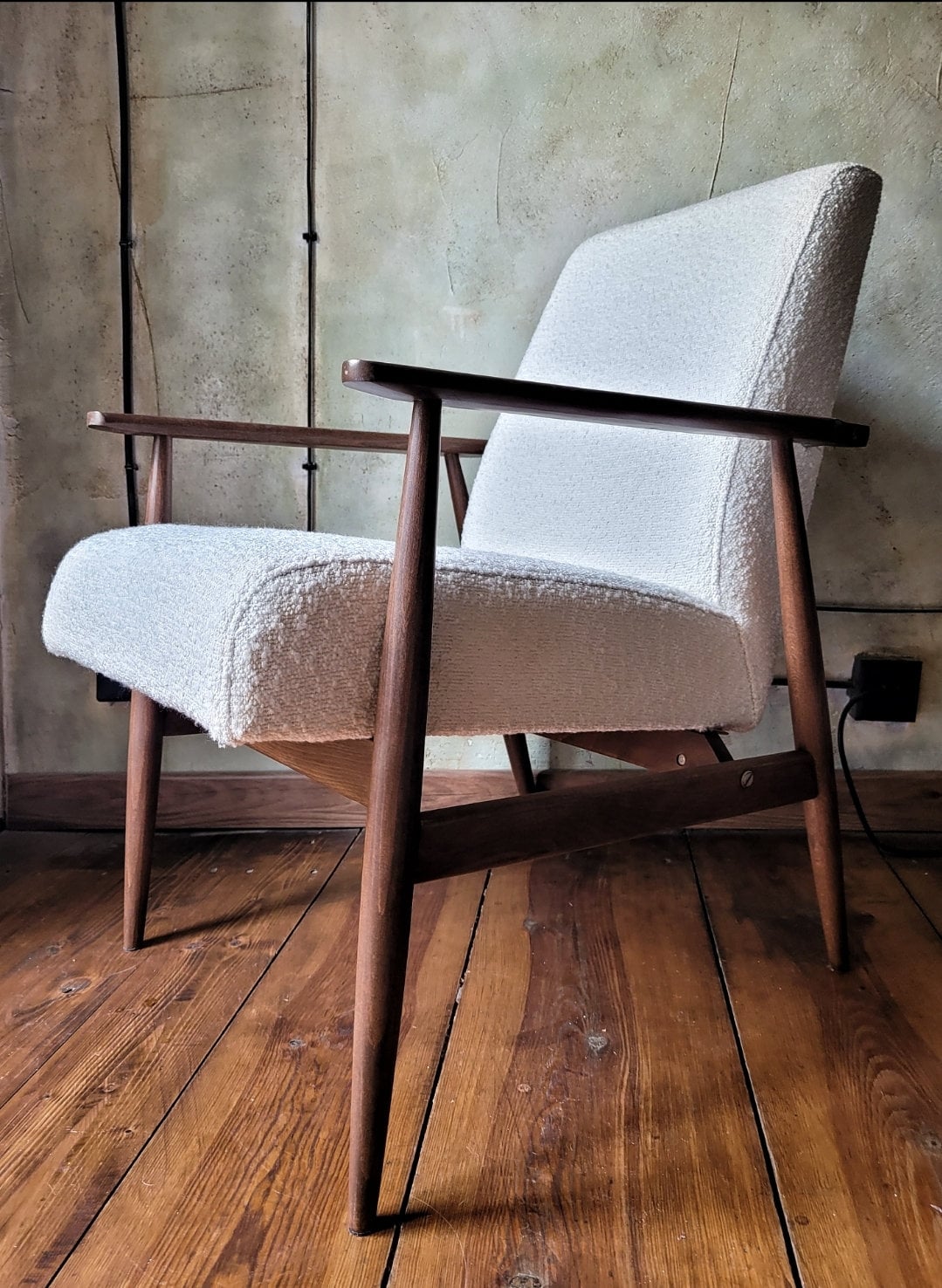 Fotel Lisek 300-190 PRL Design Vintage polish armchair mid century