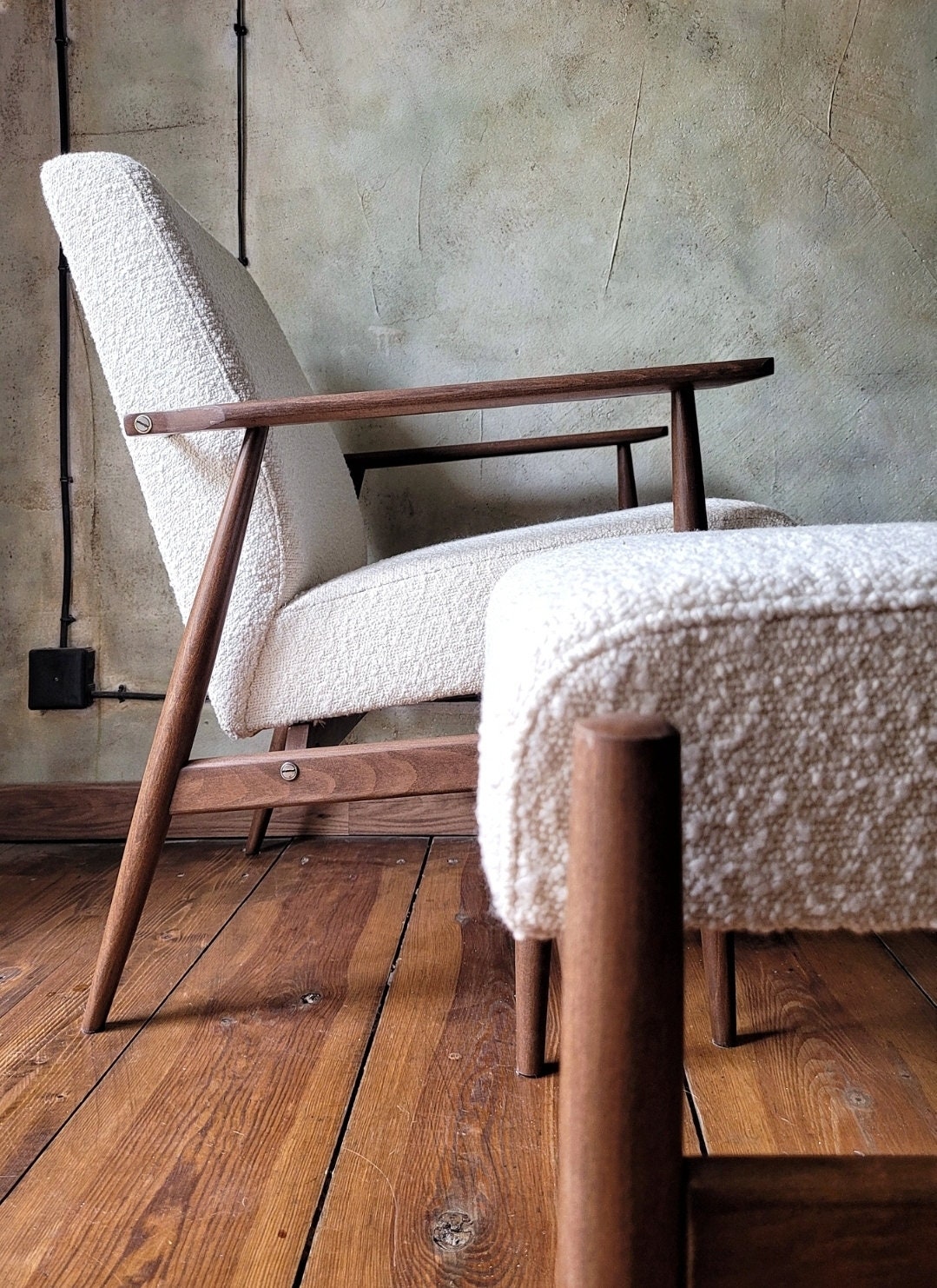 Fotel Lisek 300-190 PRL Design Vintage polish armchair with footrest mid century