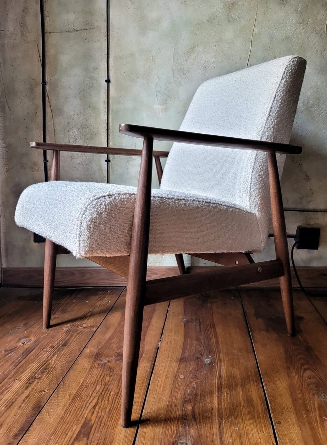 Fotel Lisek 300-190 PRL Design Vintage polish armchair with footrest mid century