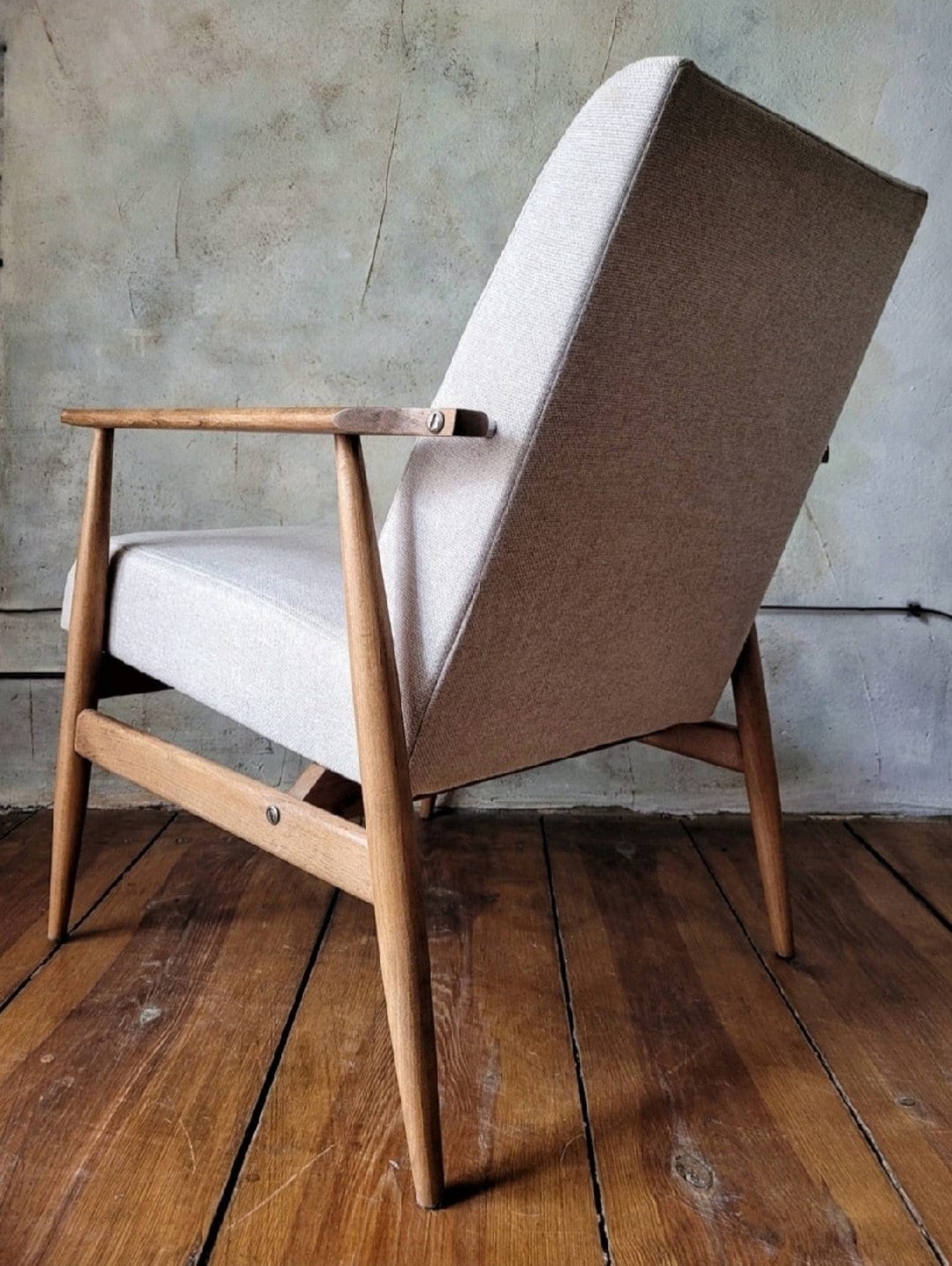 Fotel Lisek 300-190 PRL Design Vintage polish armchair mid century