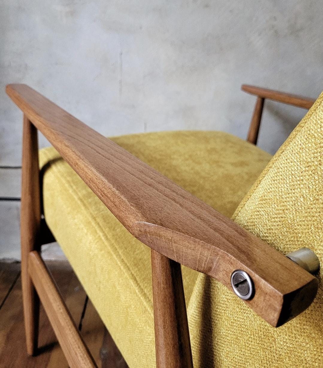 Fotel Lisek 300-190 PRL Design Vintage polish armchair mid century