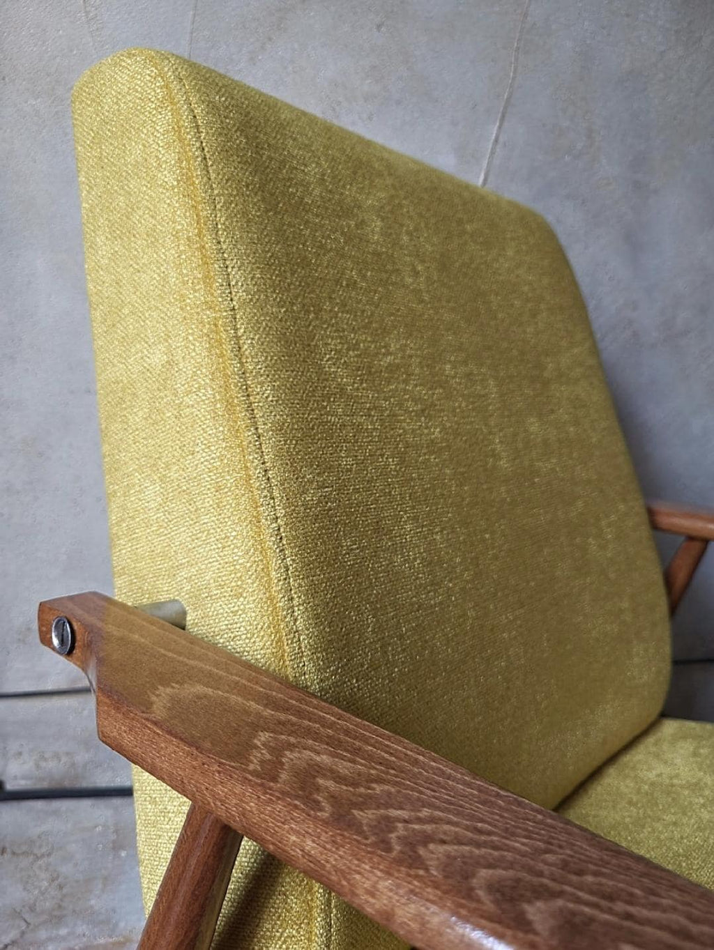 Fotel Lisek 300-190 PRL Design Vintage polish armchair mid century