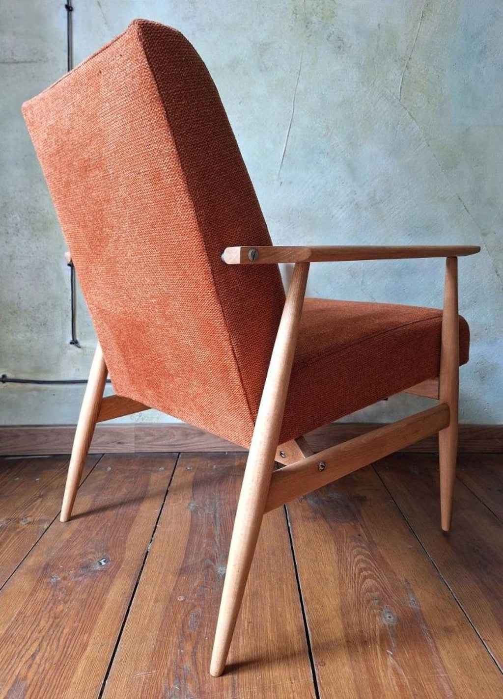 Fotel Lisek 300-190 PRL Design Vintage polish armchair mid century