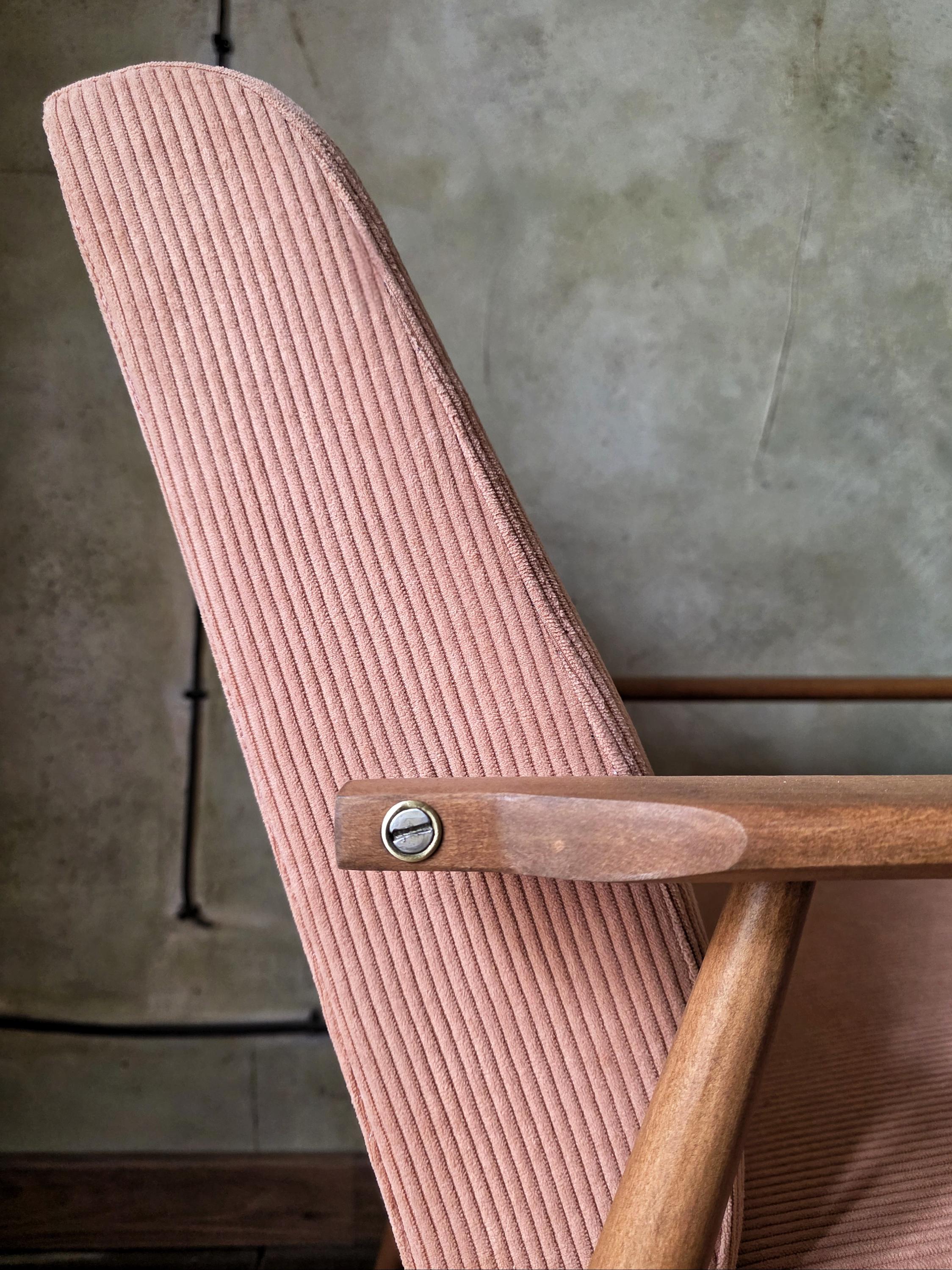 Fotel Lisek 300-190 PRL Design Vintage polish armchair mid century