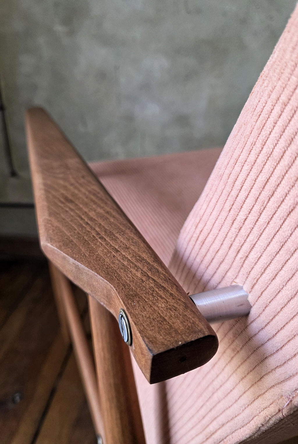 Fotel Lisek 300-190 PRL Design Vintage polish armchair mid century
