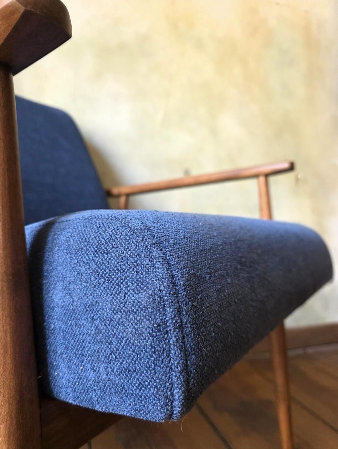 Fotel Lisek 300-190 PRL Design Vintage polish armchair with footrest mid century