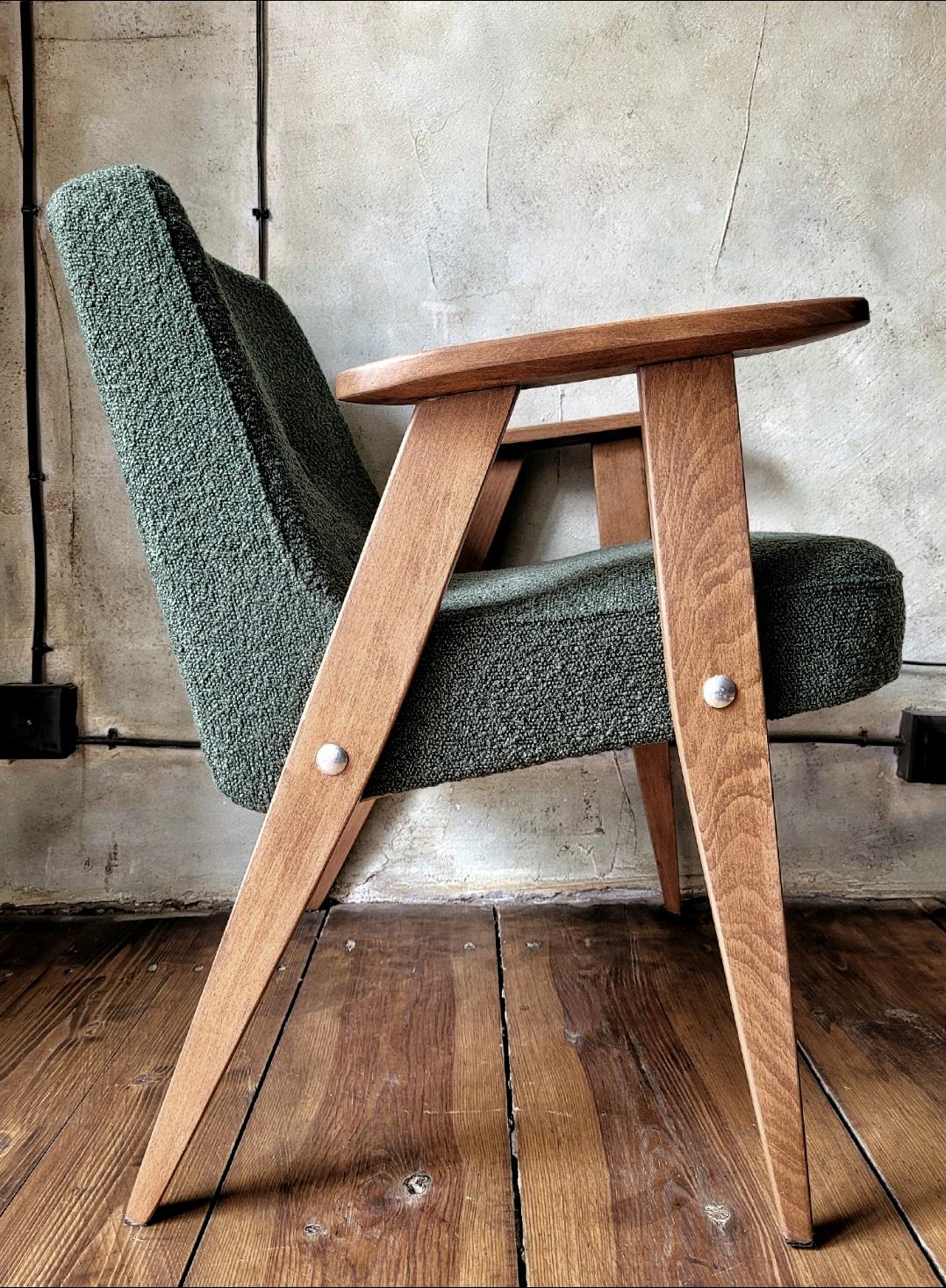 Fotel Chierowski 366 z podnóżkiem PRL Design Vintage polish armchair with footrest mid century
