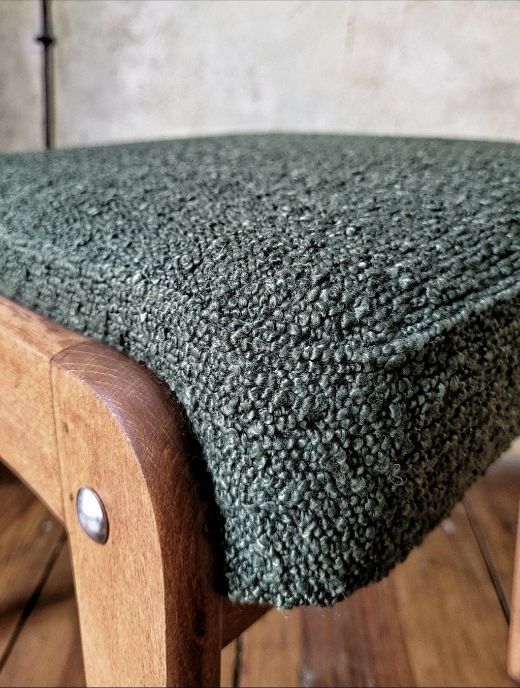 Fotel Chierowski 366 z podnóżkiem PRL Design Vintage polish armchair with footrest mid century