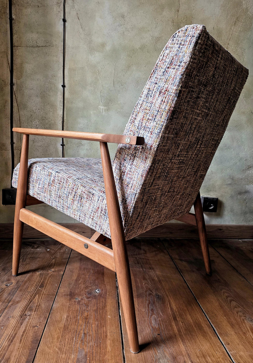 Fotel Lisek 300-190 PRL Design Vintage polish armchair mid century