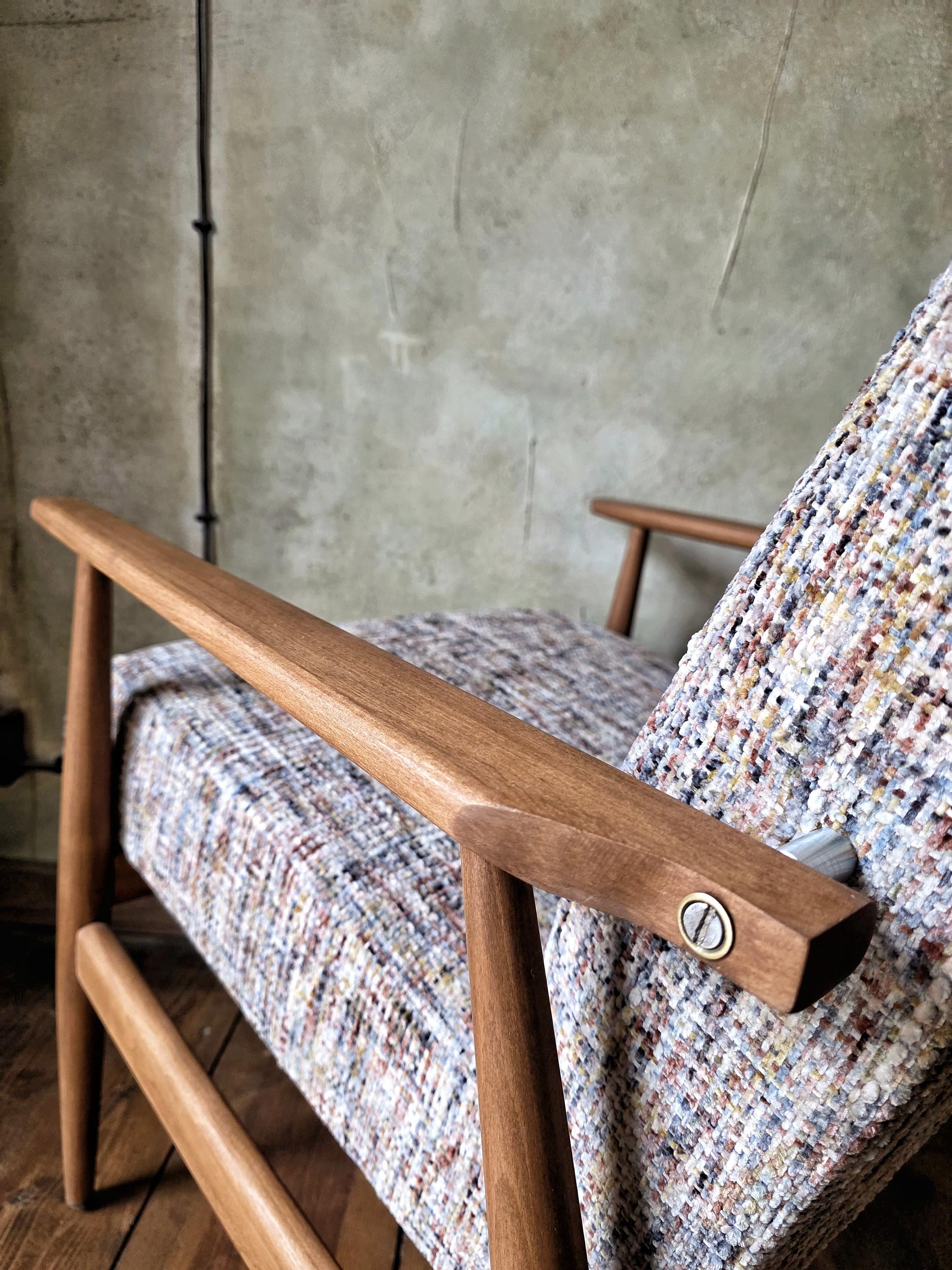Fotel Lisek 300-190 PRL Design Vintage polish armchair mid century