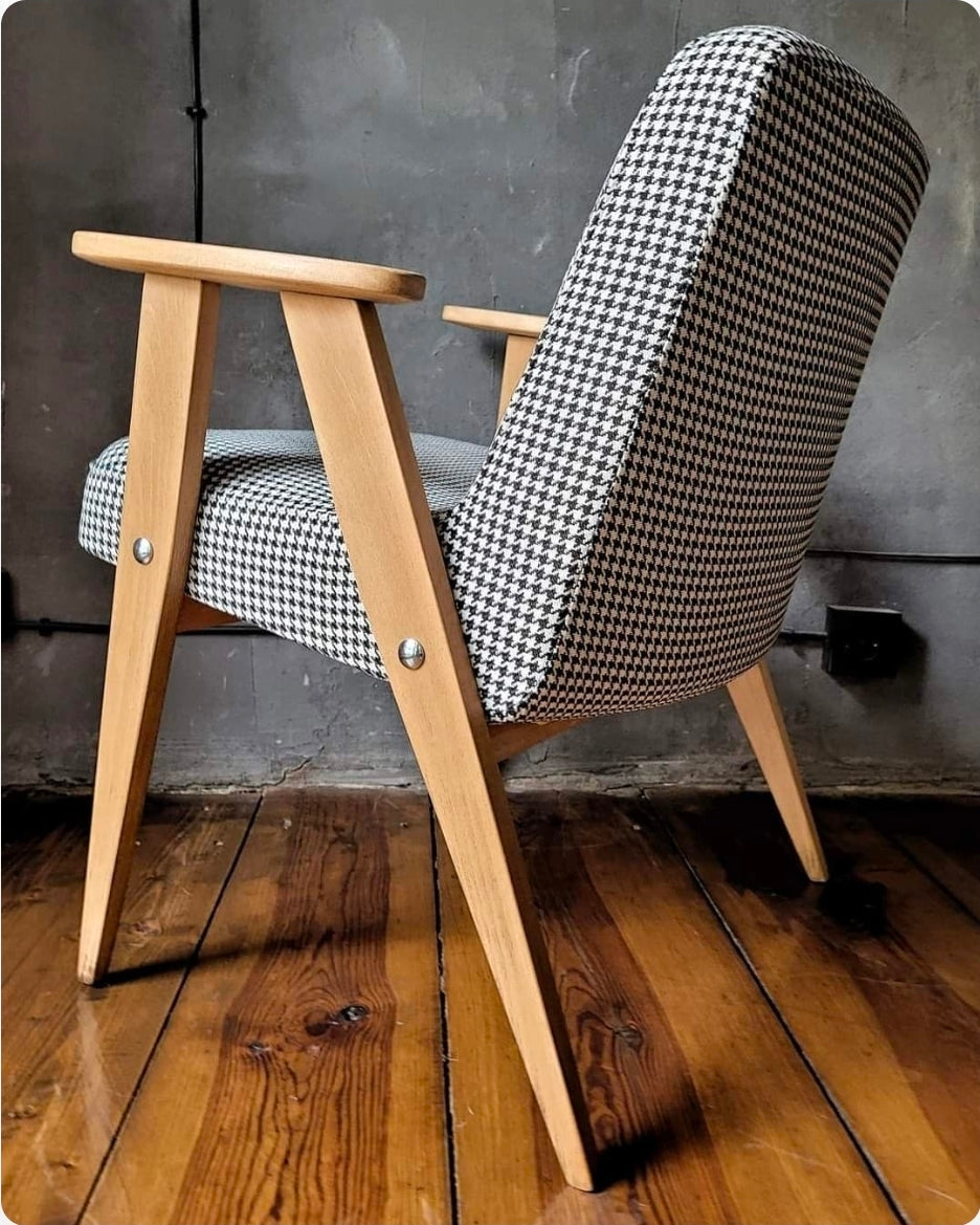 Fotel Chierowski 366 – polski design PRL, vintage, po renowacji