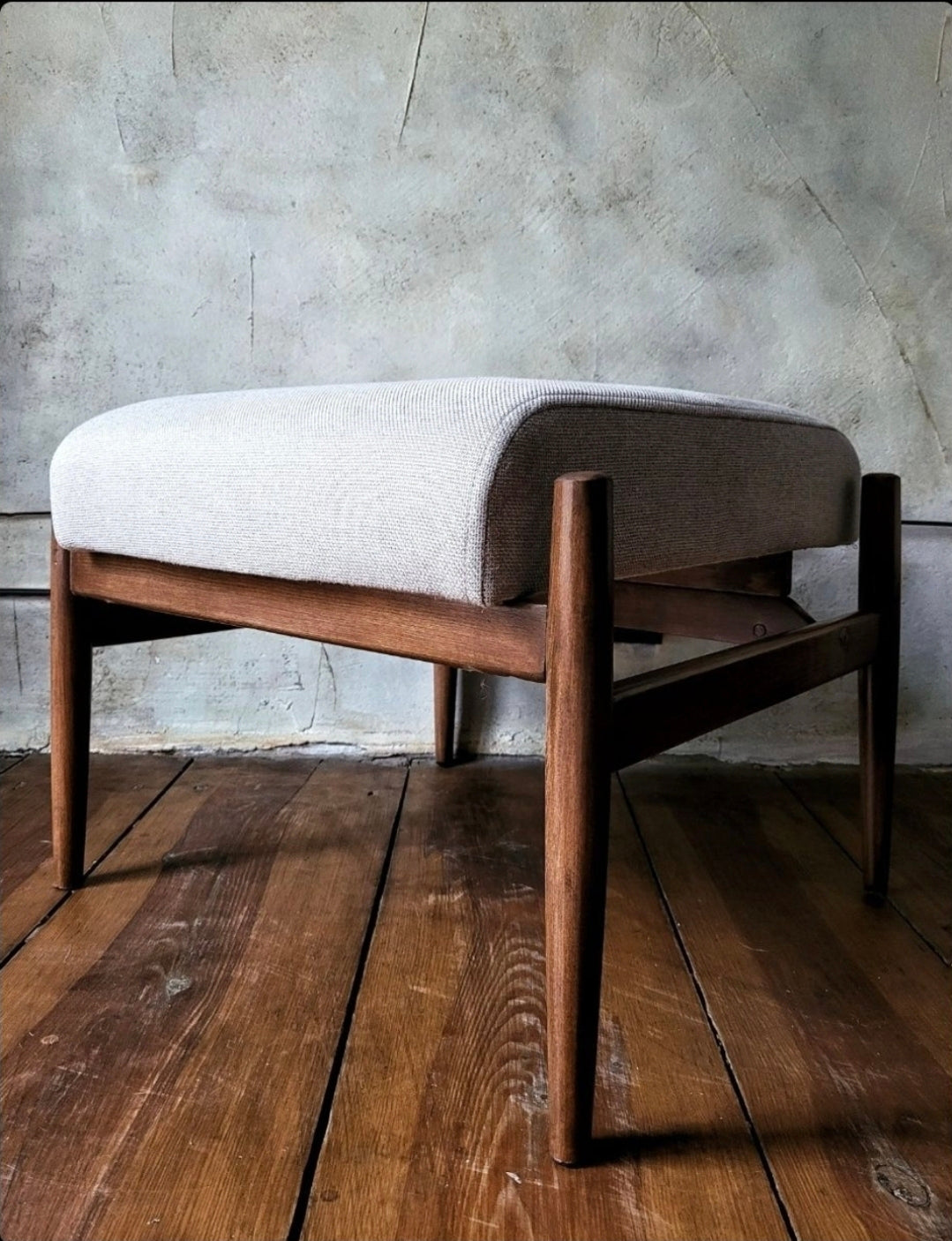 Fotel Lisek 300-190 PRL Design Vintage polish armchair with footrest mid century