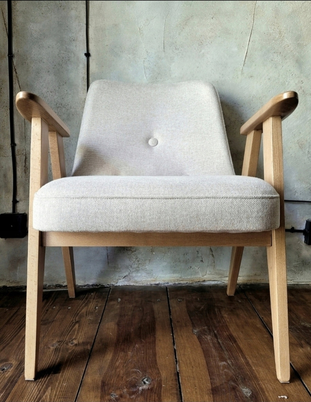Fotel Chierowski 366 – polski design PRL, vintage, po renowacji