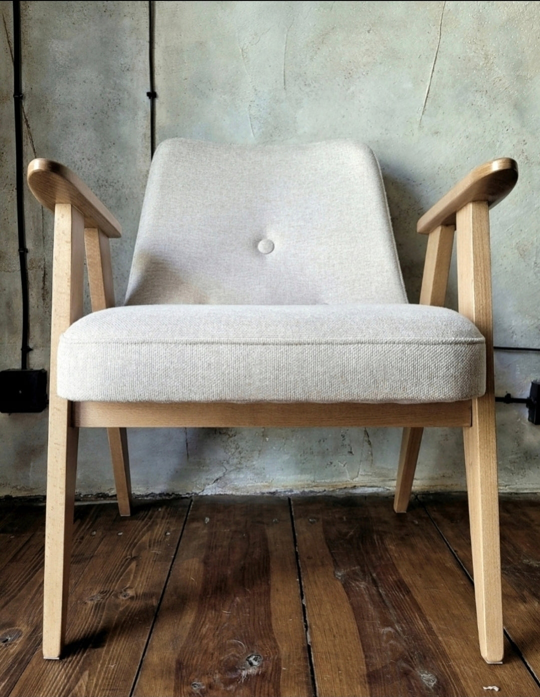 Fotel Chierowski 366 – polski design PRL, vintage, po renowacji