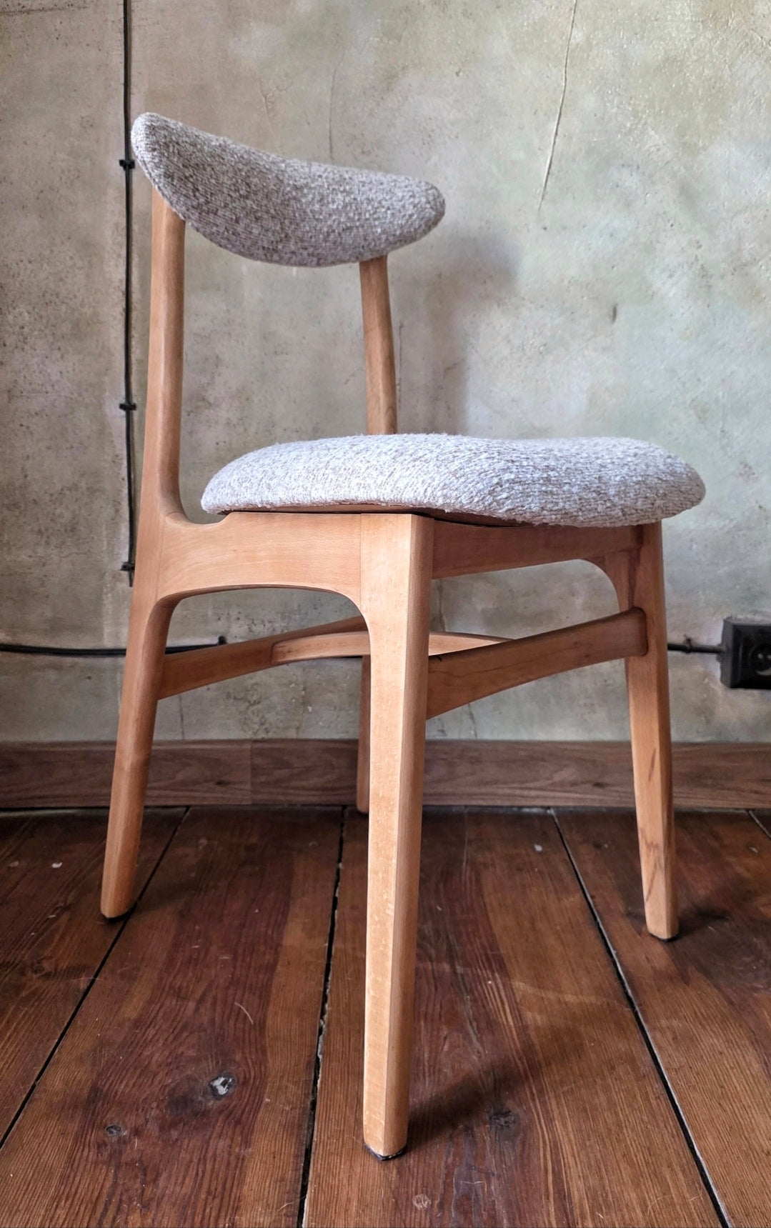Krzesło Hałas 200-190 – polski design PRL, vintage