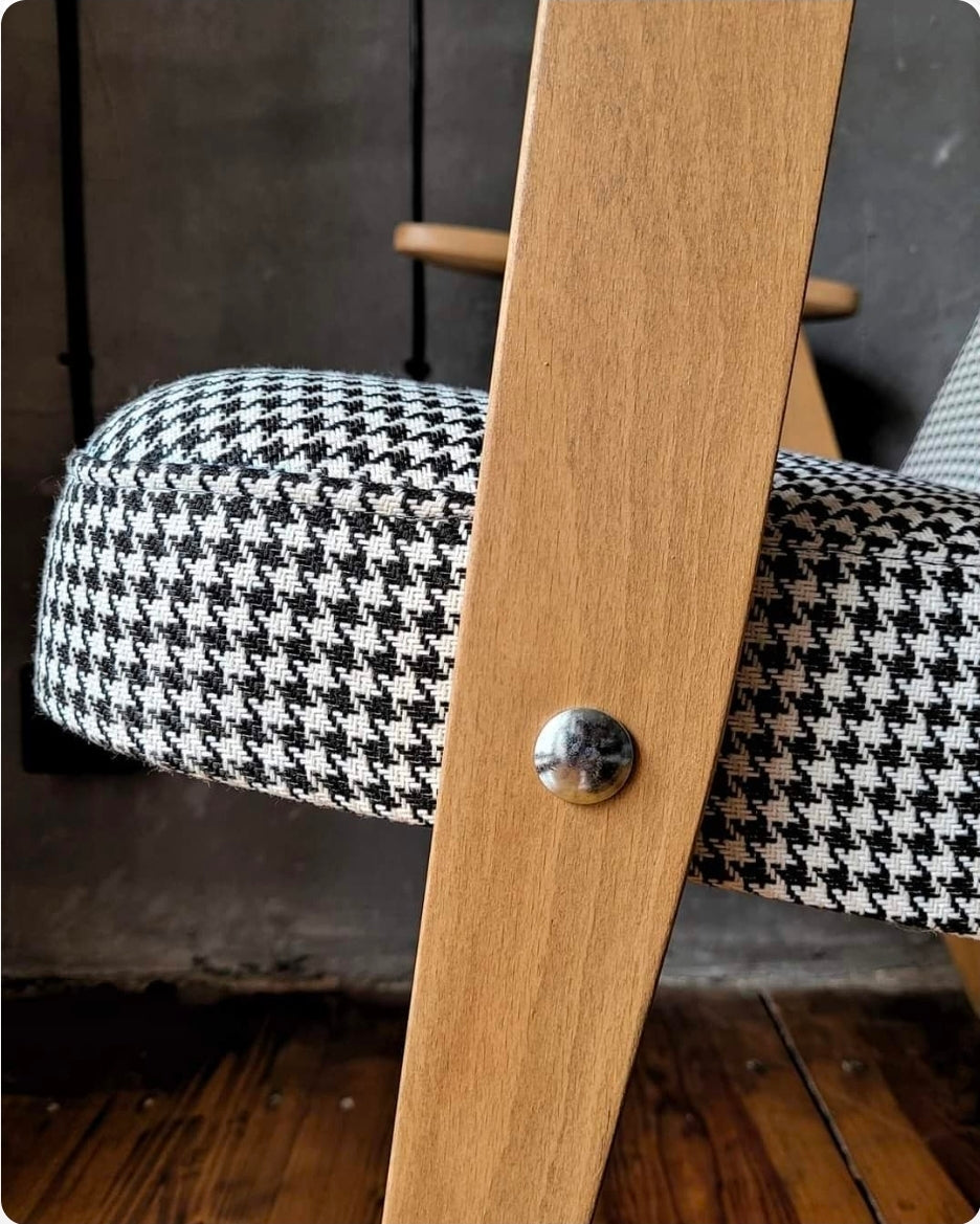 Fotel Chierowski 366 – polski design PRL, vintage, po renowacji