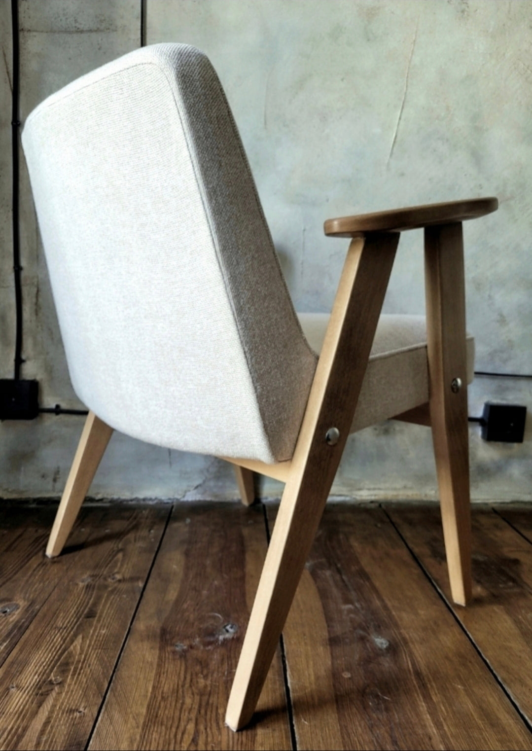 Fotel Chierowski 366 – polski design PRL, vintage, po renowacji