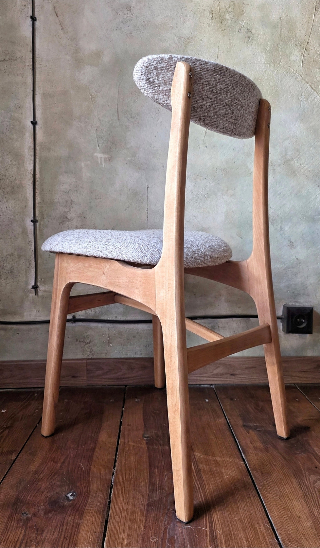 Krzesło Hałas 200-190 – polski design PRL, vintage