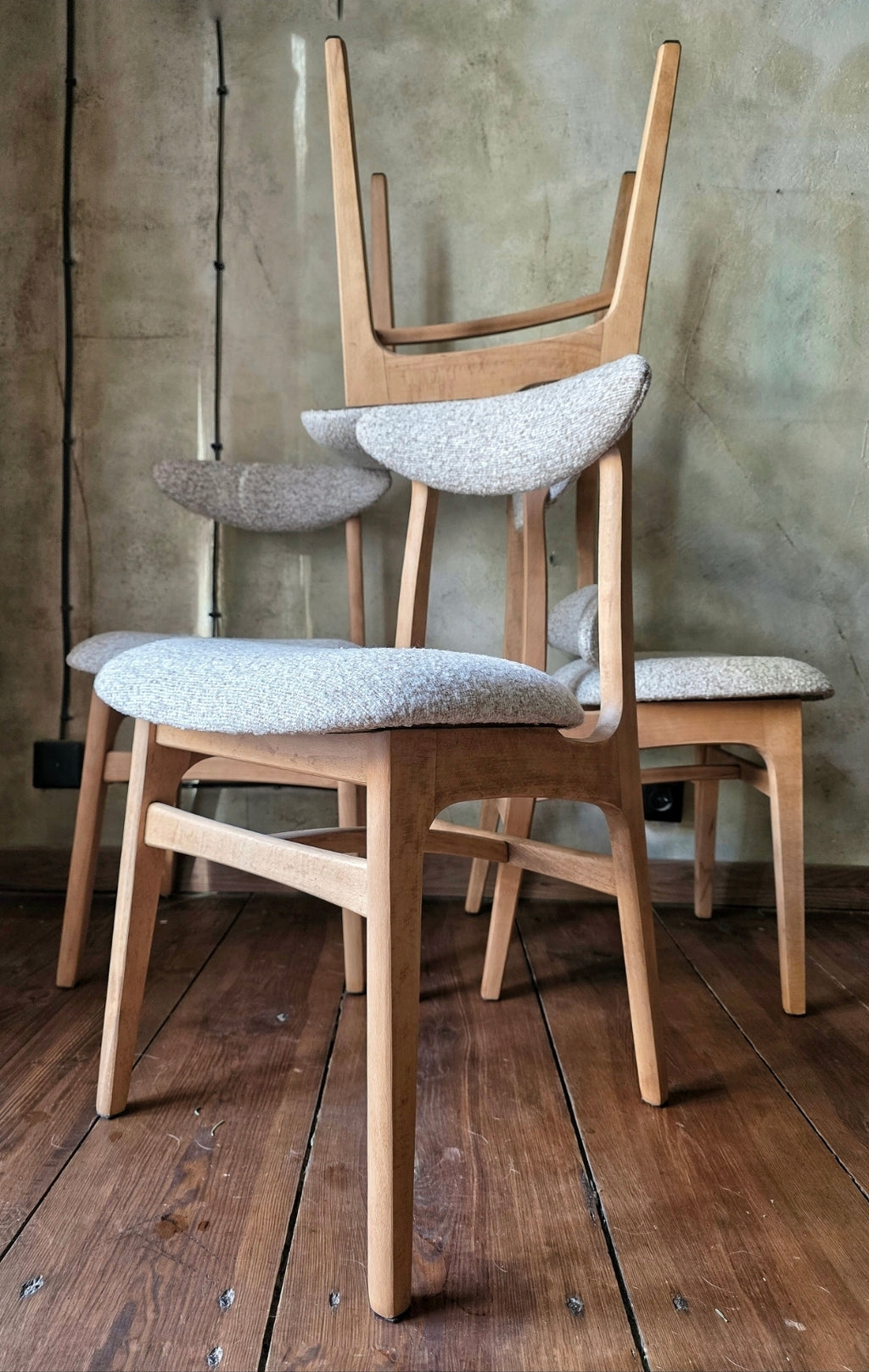 Krzesło Hałas 200-190 – polski design PRL, vintage