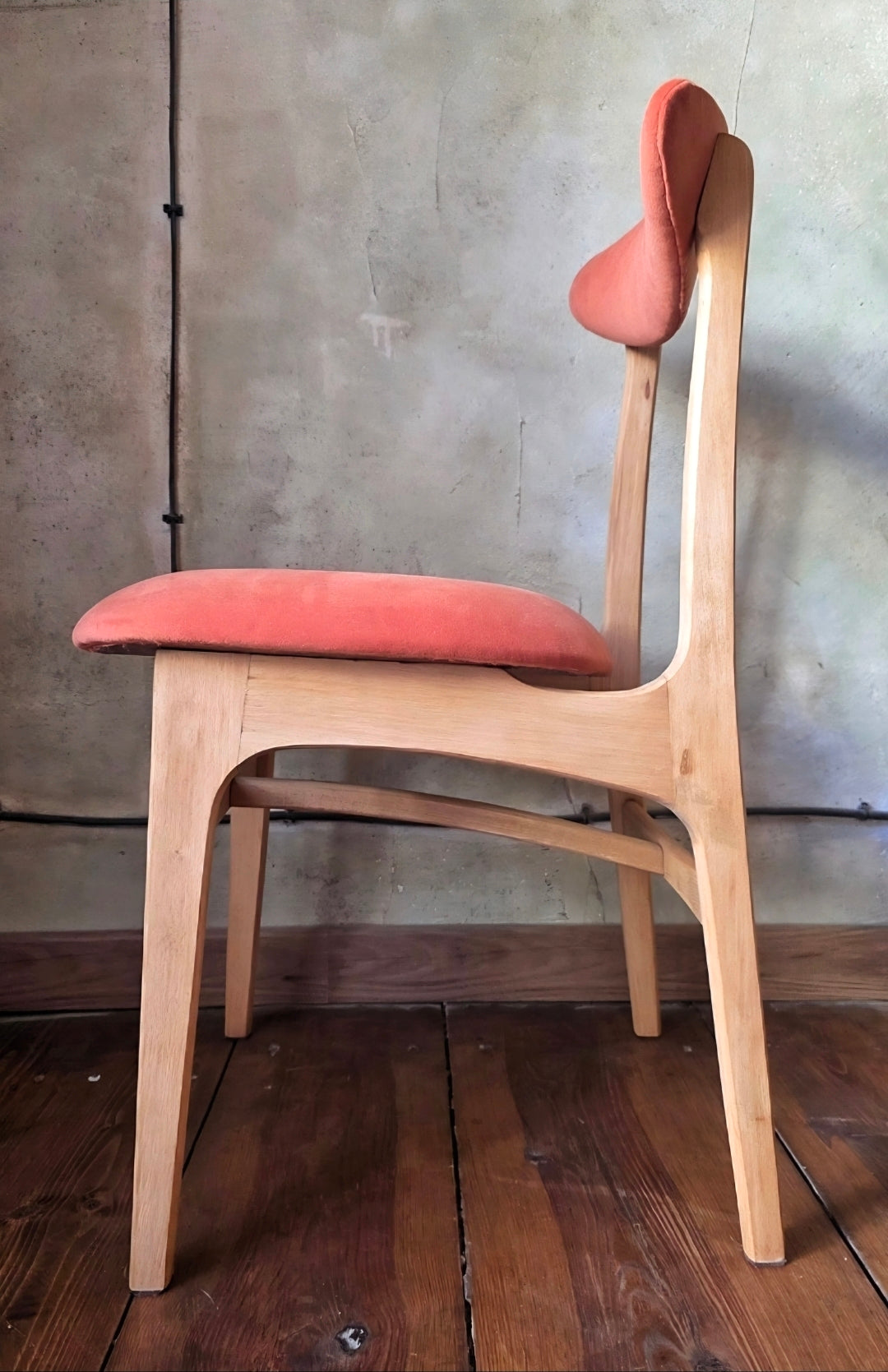 Krzesło Hałas 200-190 – polski design PRL, vintage