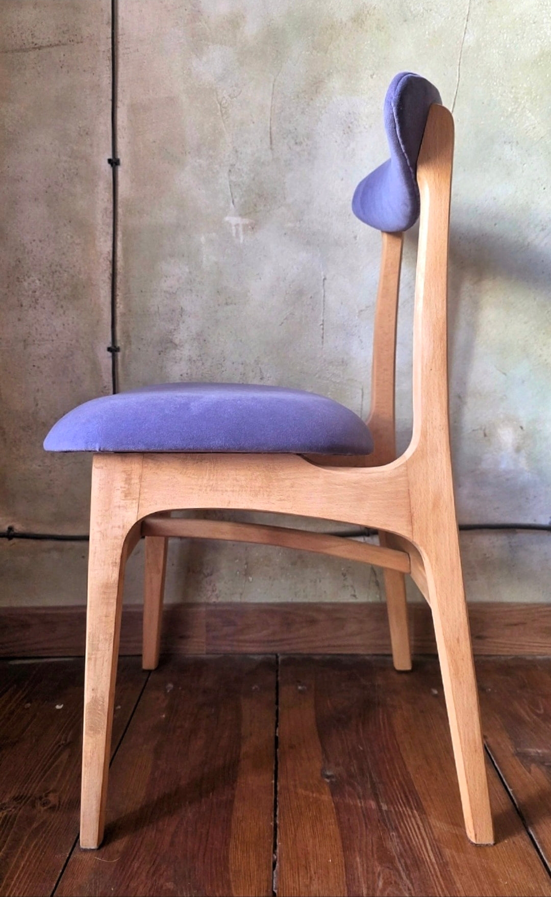 Krzesło Hałas 200-190 – polski design PRL, vintage